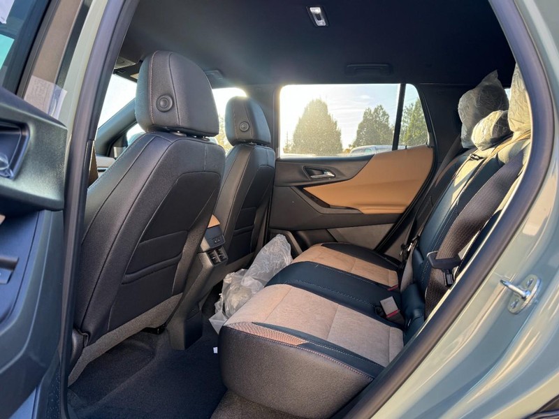 Chevrolet Equinox Vehicle Image 07