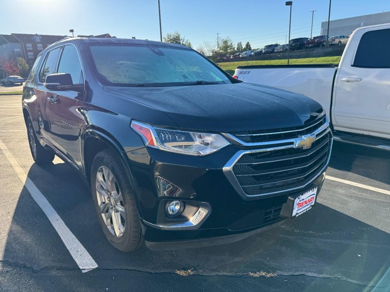 Chevrolet Traverse Vehicle Image 03