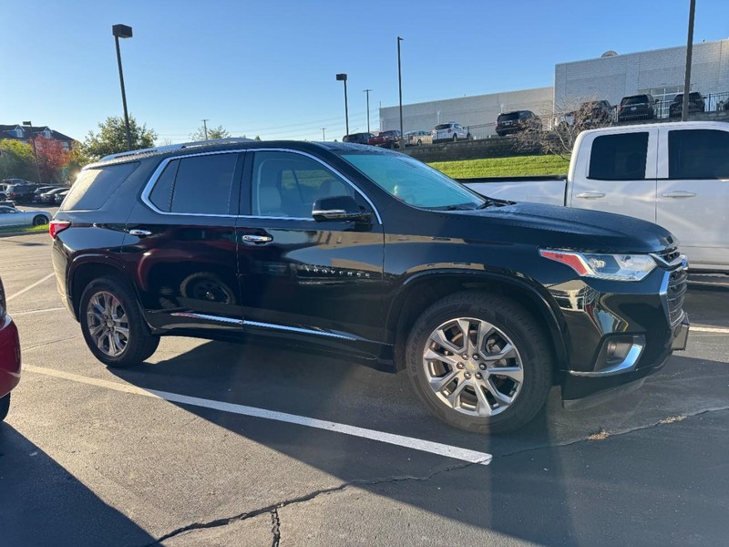 Chevrolet Traverse Vehicle Image 04