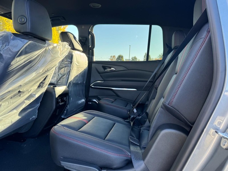 Chevrolet Traverse Vehicle Image 07