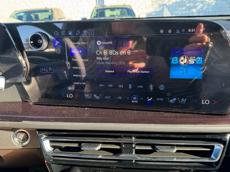 Chevrolet Traverse Vehicle Image 14