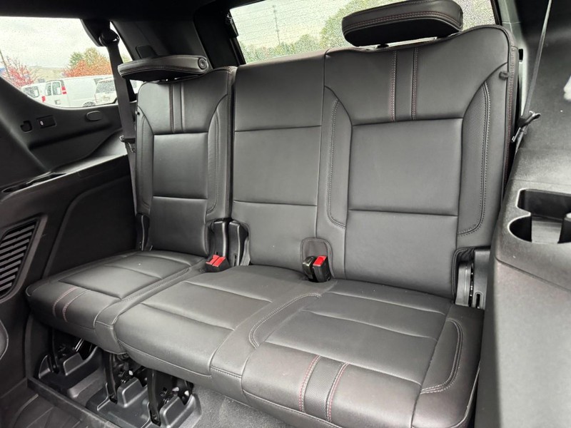 Chevrolet Tahoe Vehicle Image 11