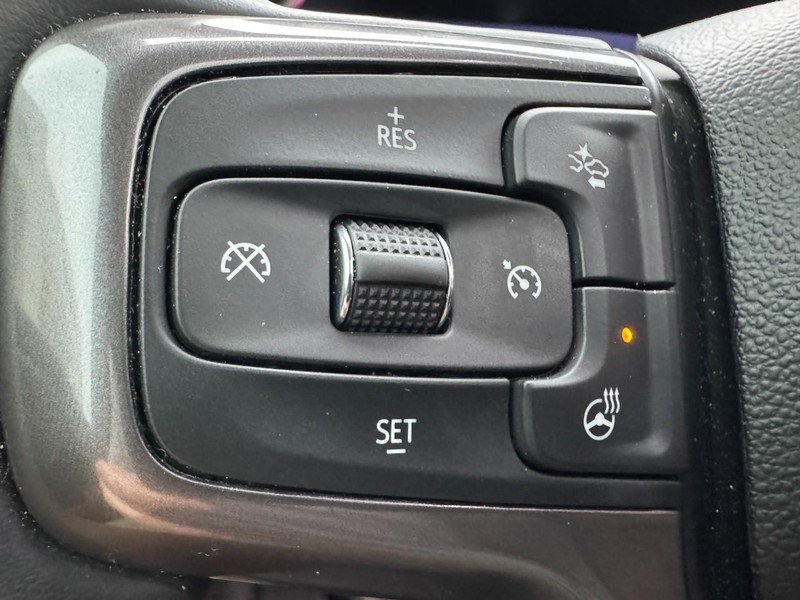 Chevrolet Tahoe Vehicle Image 18