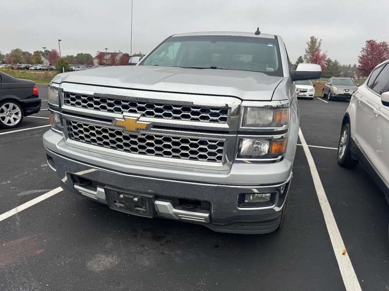 Chevrolet Silverado 1500 Vehicle Image 02