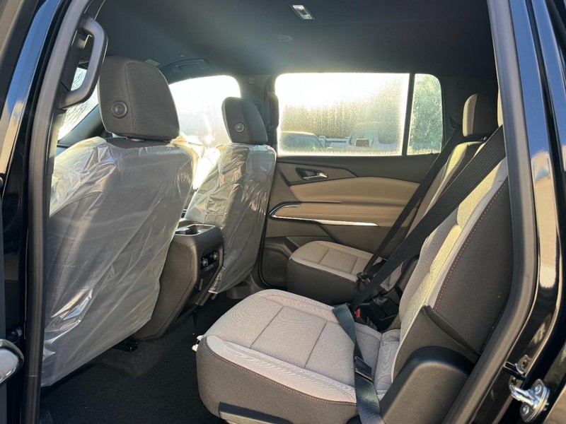 Chevrolet Traverse Vehicle Image 07