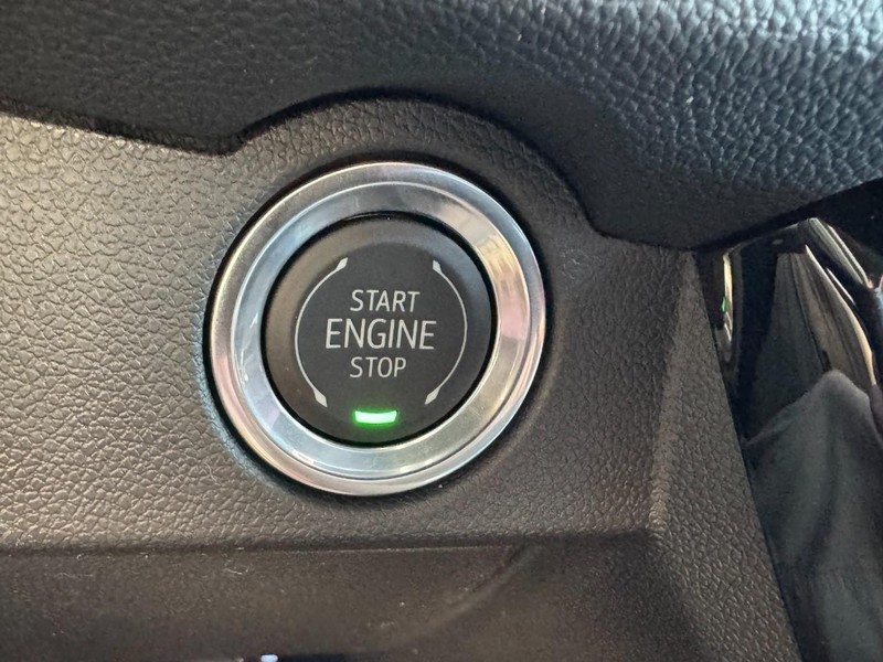 Chevrolet Traverse Vehicle Image 16