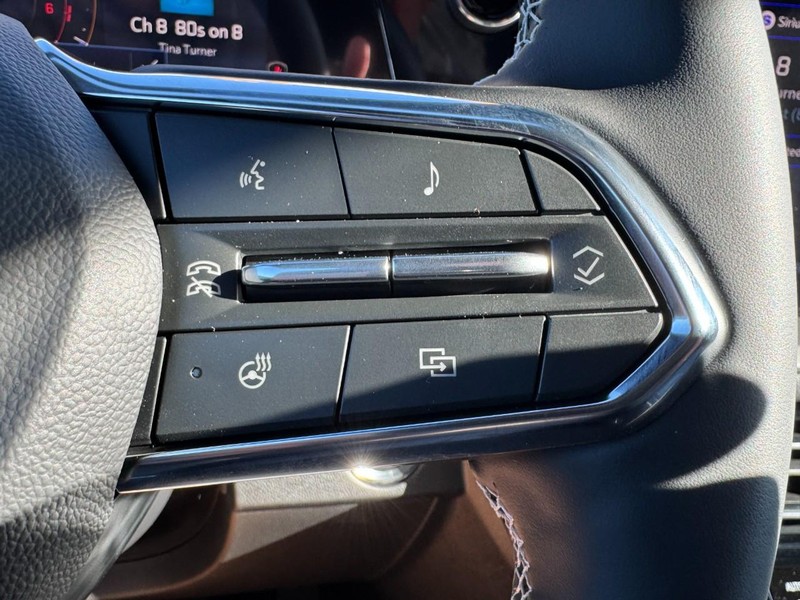 Chevrolet Traverse Vehicle Image 12