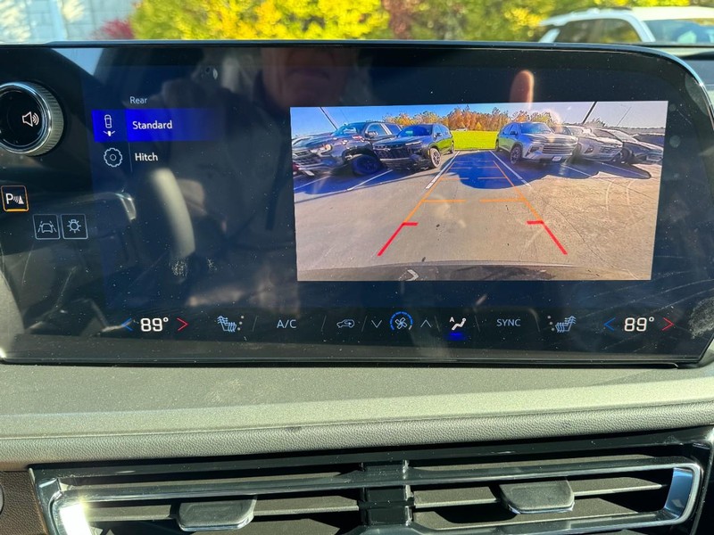 Chevrolet Traverse Vehicle Image 16