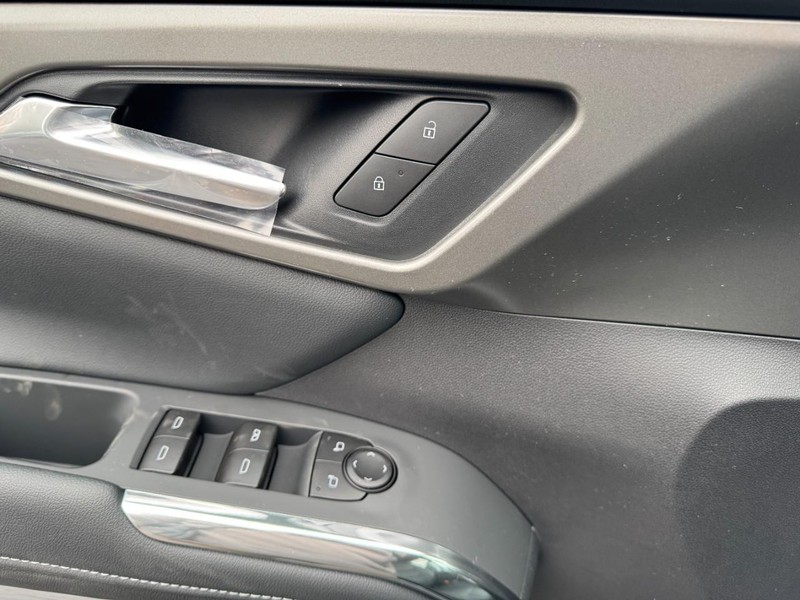 Chevrolet Traverse Vehicle Image 10