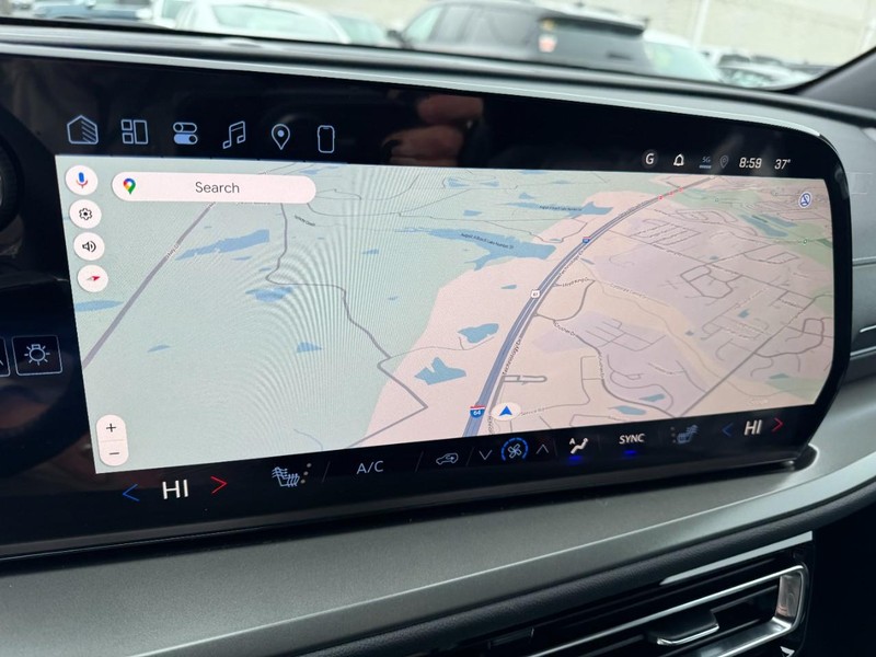 Chevrolet Traverse Vehicle Image 15