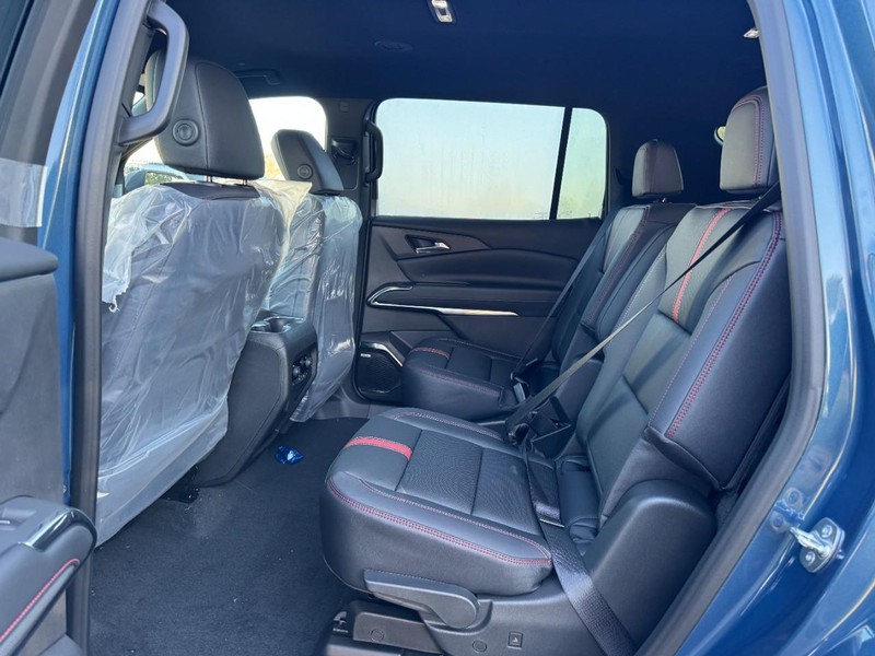 Chevrolet Traverse Vehicle Image 07