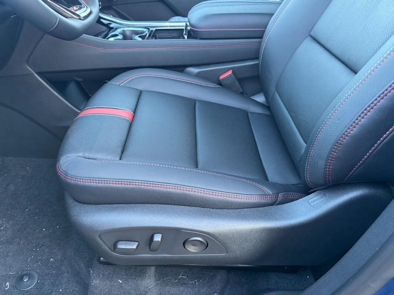 Chevrolet Traverse Vehicle Image 09