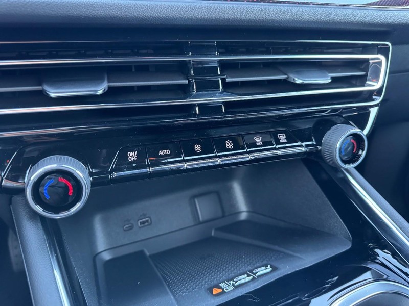 Chevrolet Traverse Vehicle Image 13