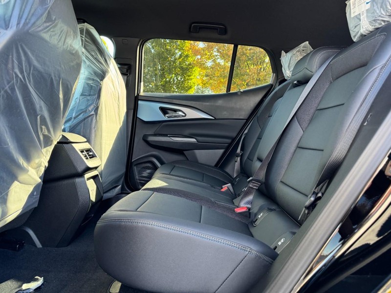 Chevrolet Equinox EV Vehicle Image 07