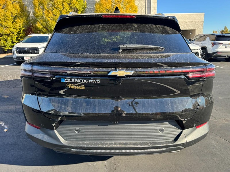 Chevrolet Equinox EV Vehicle Image 04