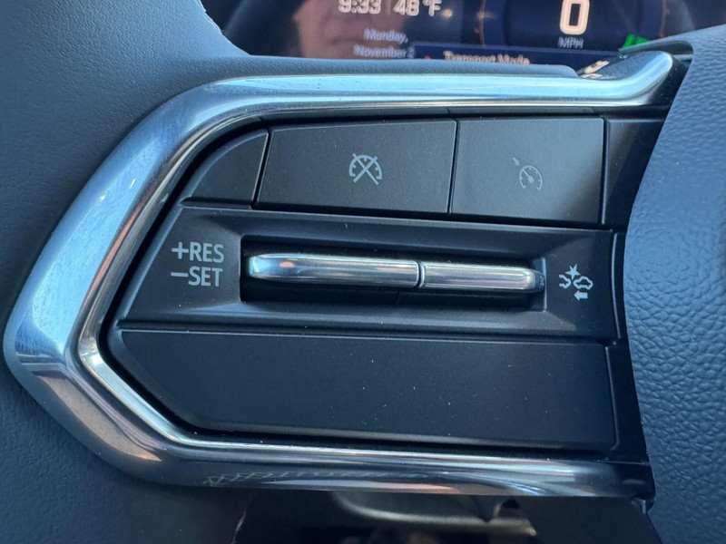 Chevrolet Equinox EV Vehicle Image 10