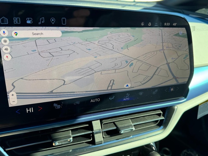 Chevrolet Equinox EV Vehicle Image 13