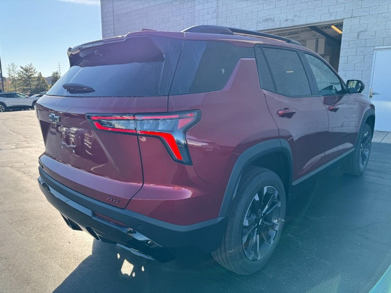 Chevrolet Equinox Vehicle Image 03