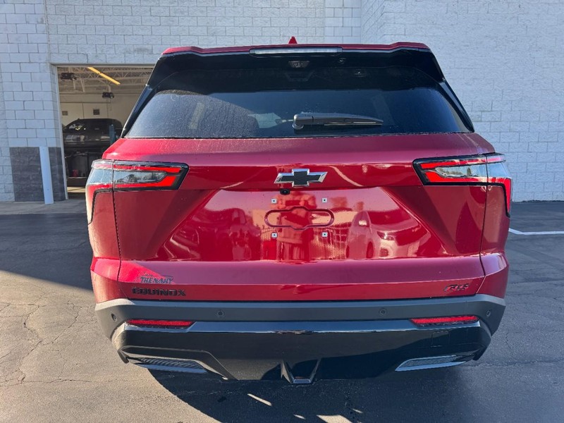 Chevrolet Equinox Vehicle Image 04