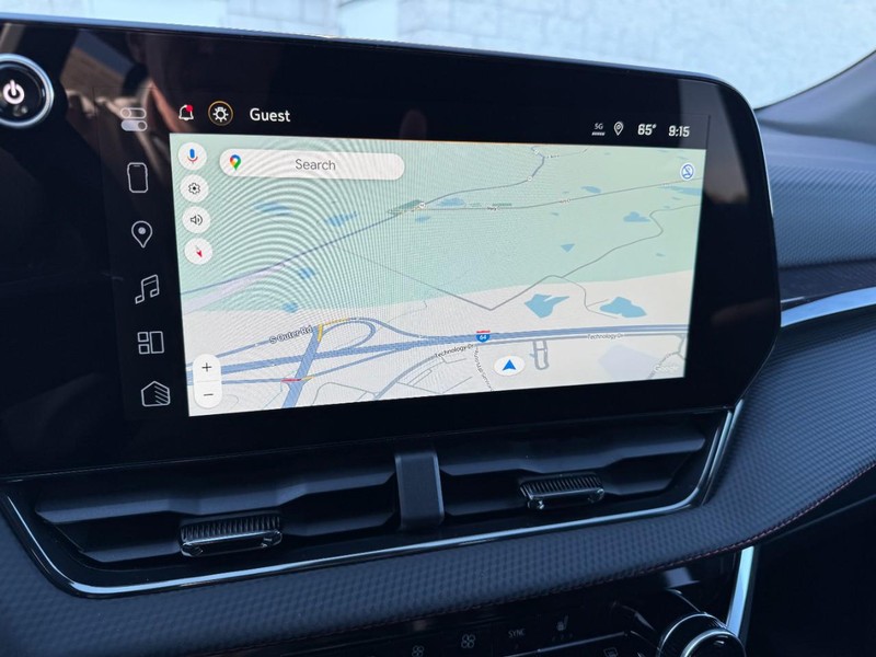 Chevrolet Equinox Vehicle Image 15