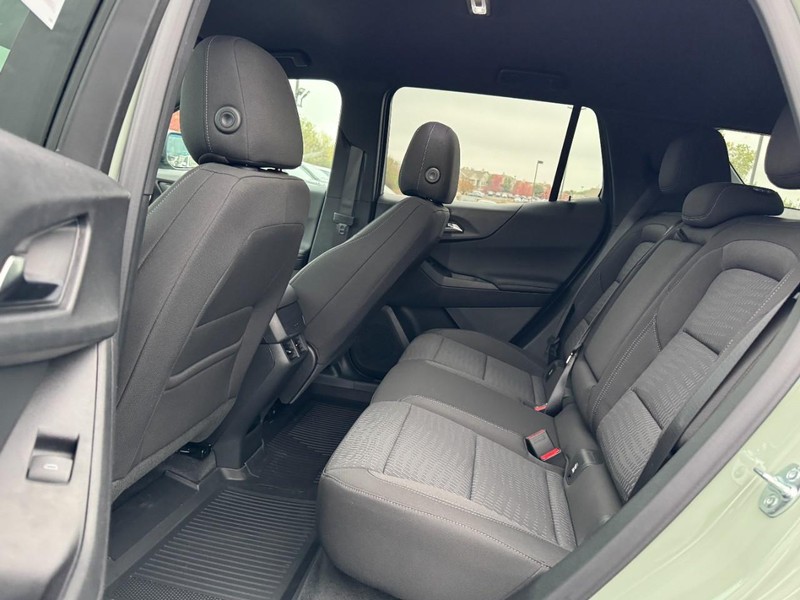 Chevrolet Equinox Vehicle Image 07