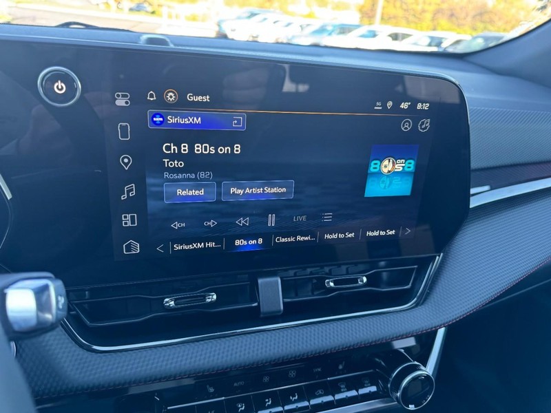 Chevrolet Equinox Vehicle Image 14