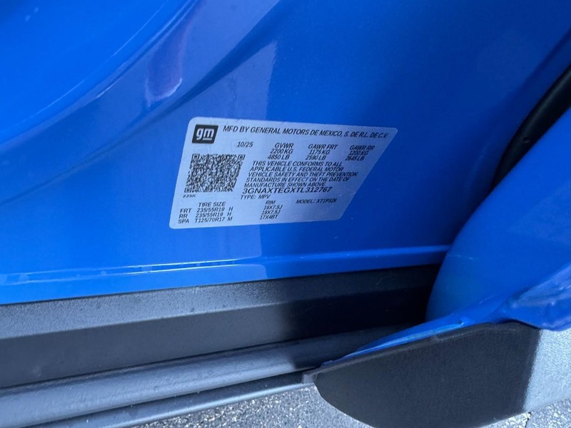 Chevrolet Equinox Vehicle Image 17