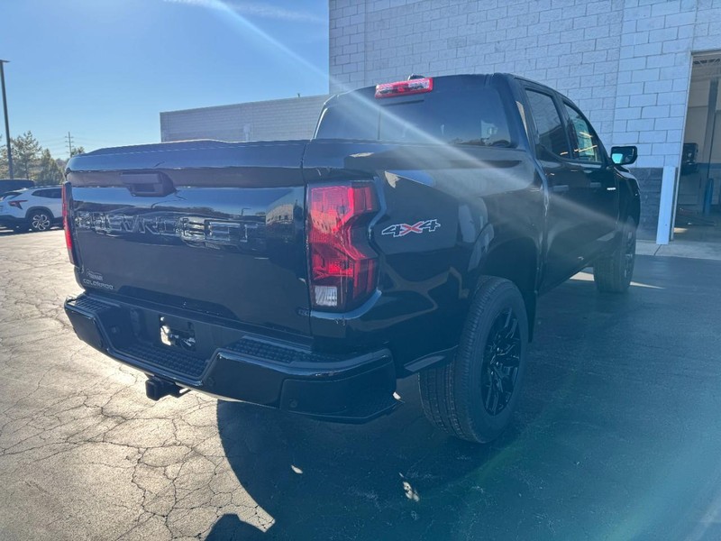 Chevrolet Colorado Vehicle Image 03