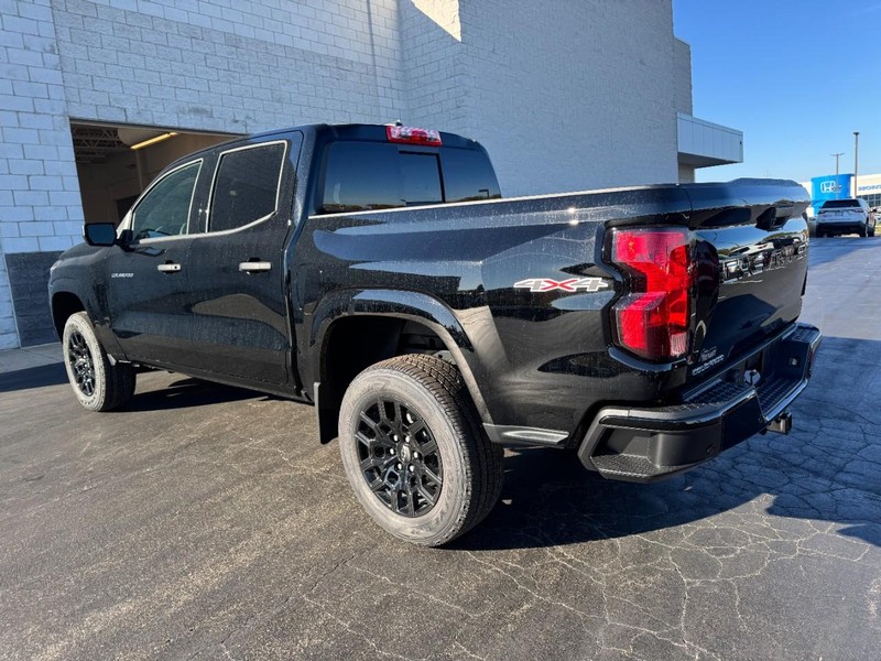 Chevrolet Colorado Vehicle Image 05