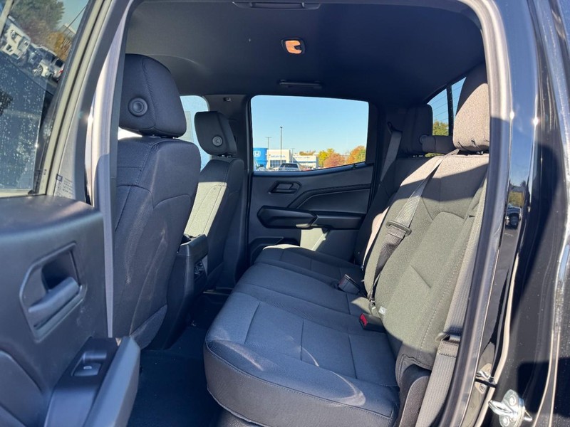 Chevrolet Colorado Vehicle Image 08