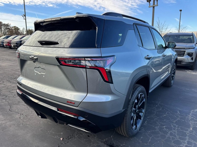 Chevrolet Equinox Vehicle Image 03