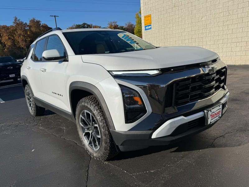 Chevrolet Equinox Vehicle Image 02