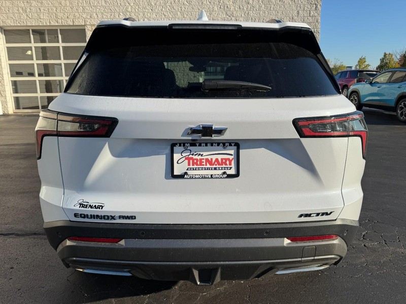 Chevrolet Equinox Vehicle Image 04