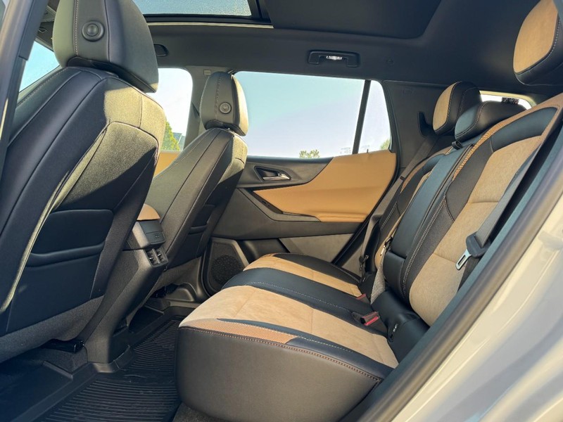 Chevrolet Equinox Vehicle Image 07