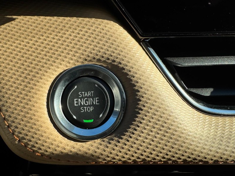 Chevrolet Equinox Vehicle Image 17