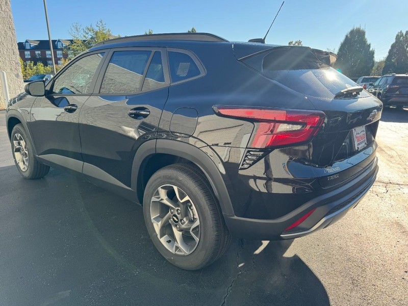 Chevrolet Trax Vehicle Image 05