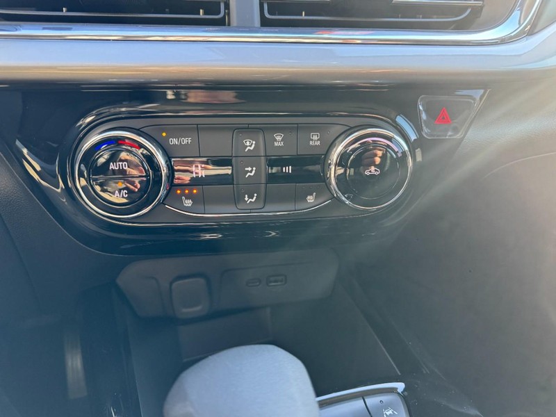 Chevrolet Trax Vehicle Image 13