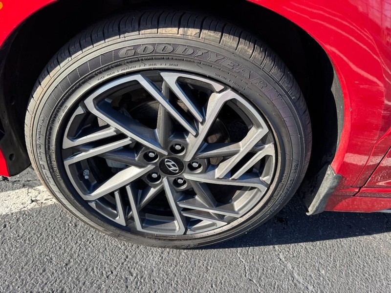 Hyundai Kona Vehicle Image 07