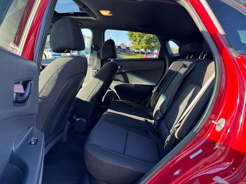 Hyundai Kona Vehicle Image 10