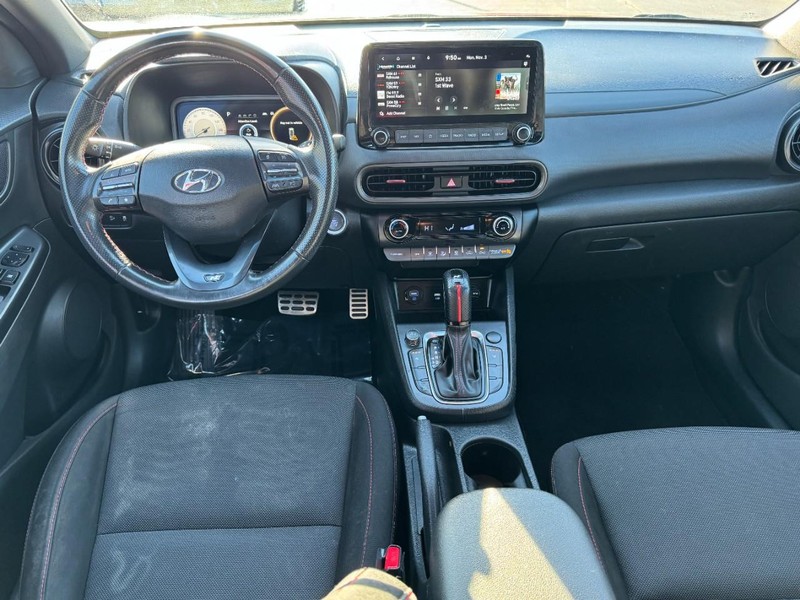 Hyundai Kona Vehicle Image 12