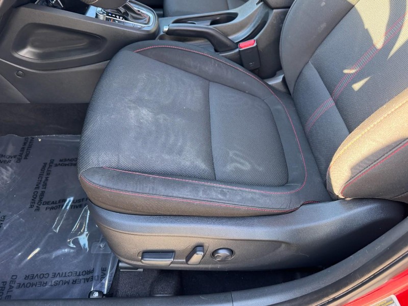 Hyundai Kona Vehicle Image 15