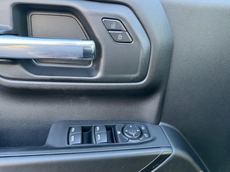 Chevrolet Silverado 1500 Vehicle Image 11