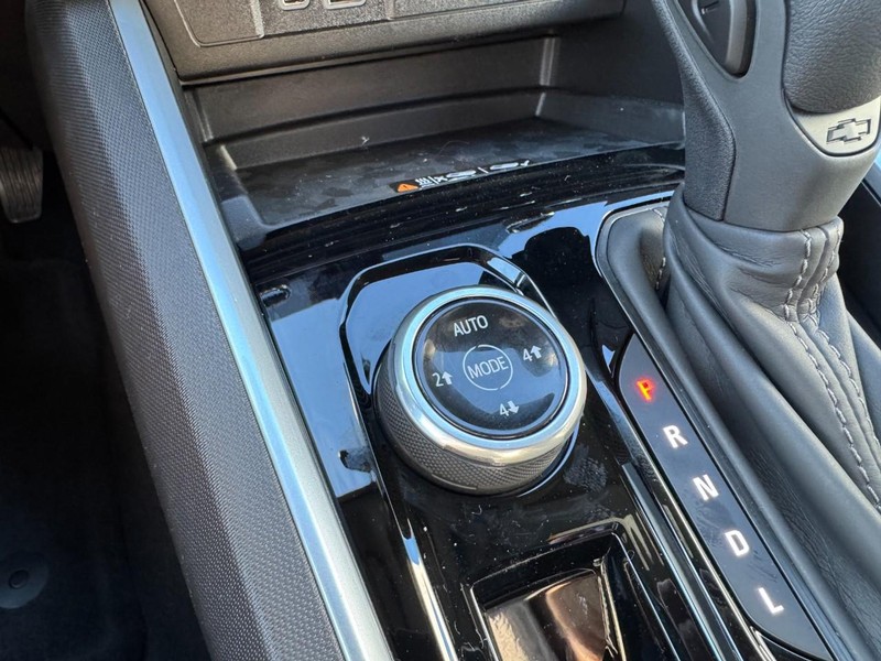 Chevrolet Colorado Vehicle Image 14