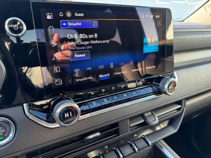 Chevrolet Colorado Vehicle Image 15