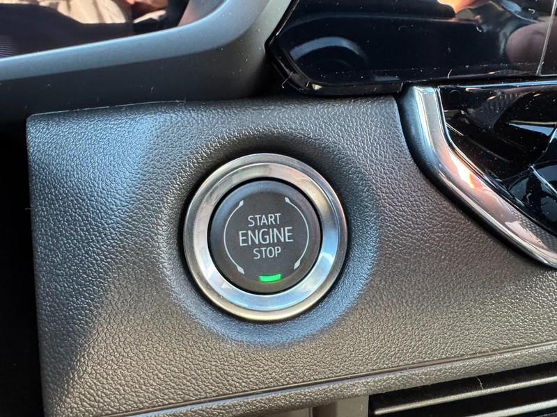 Chevrolet Colorado Vehicle Image 18