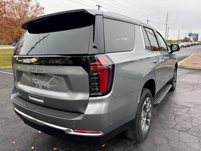 Chevrolet Tahoe Vehicle Image 03