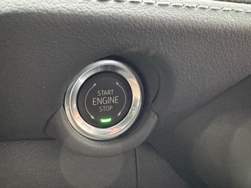 Chevrolet Tahoe Vehicle Image 16