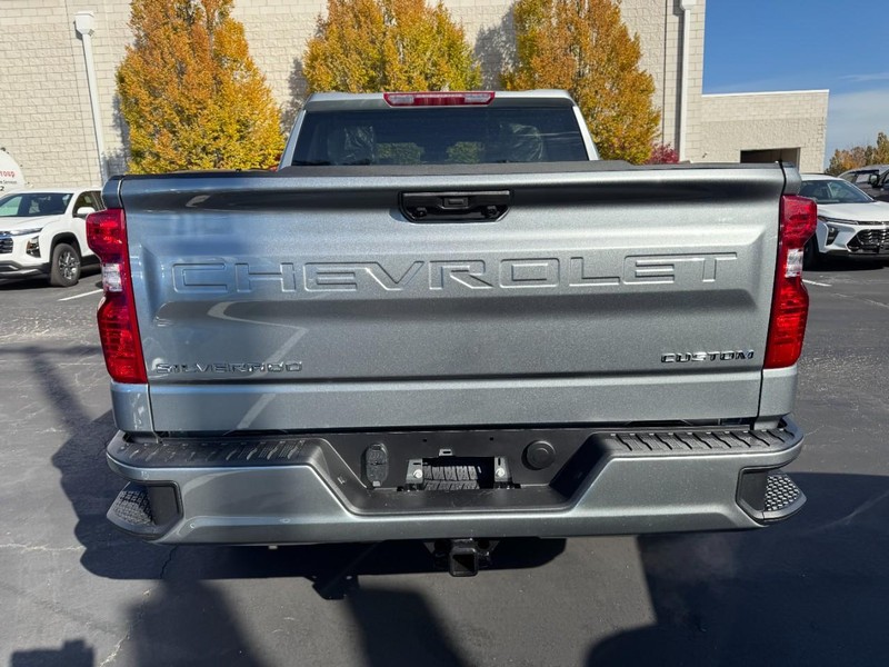 Chevrolet Silverado 1500 Vehicle Image 05