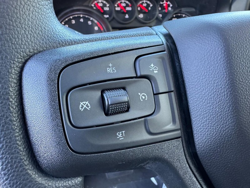 Chevrolet Silverado 1500 Vehicle Image 13