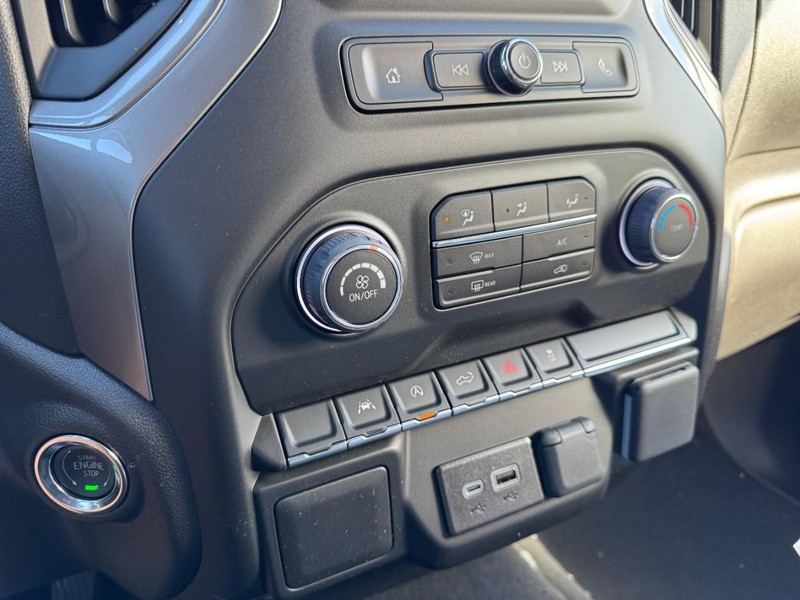 Chevrolet Silverado 1500 Vehicle Image 15